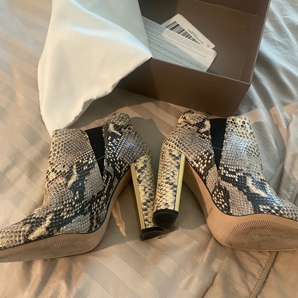 Tilly High Heel snake Embossed booty - Picture 6 of 11